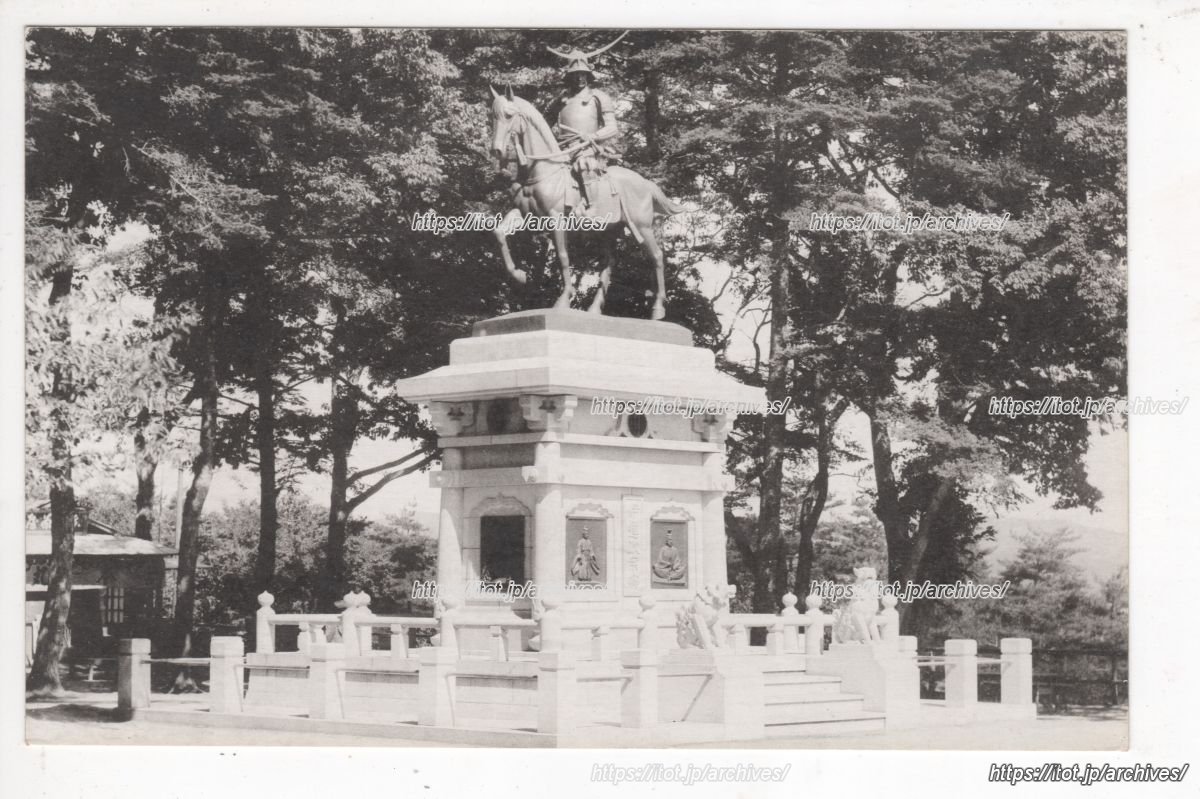 伊達政宗公騎馬像